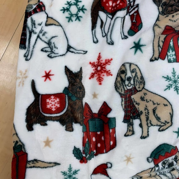 Holiday Dog Pug Beagle French Bulldog dachshund Plush Christmas Throw Blanket - Picture 10 of 13